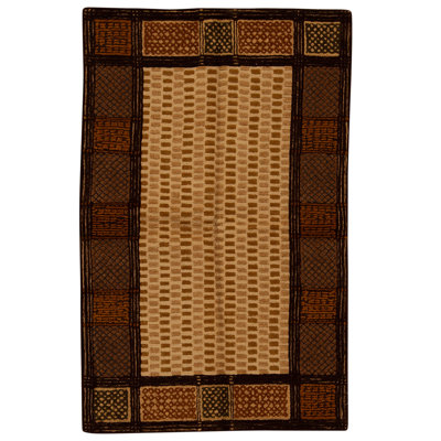 High-Quality Hand-Knotted Ivory And Brown Area Rug