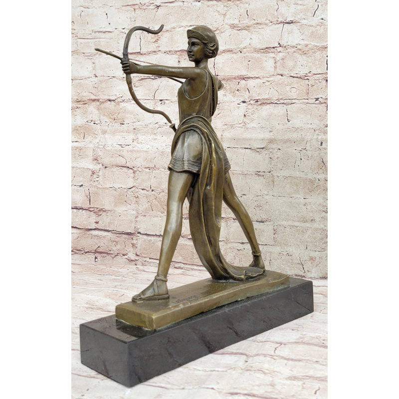Figurine Kathy Goddess of Hunt