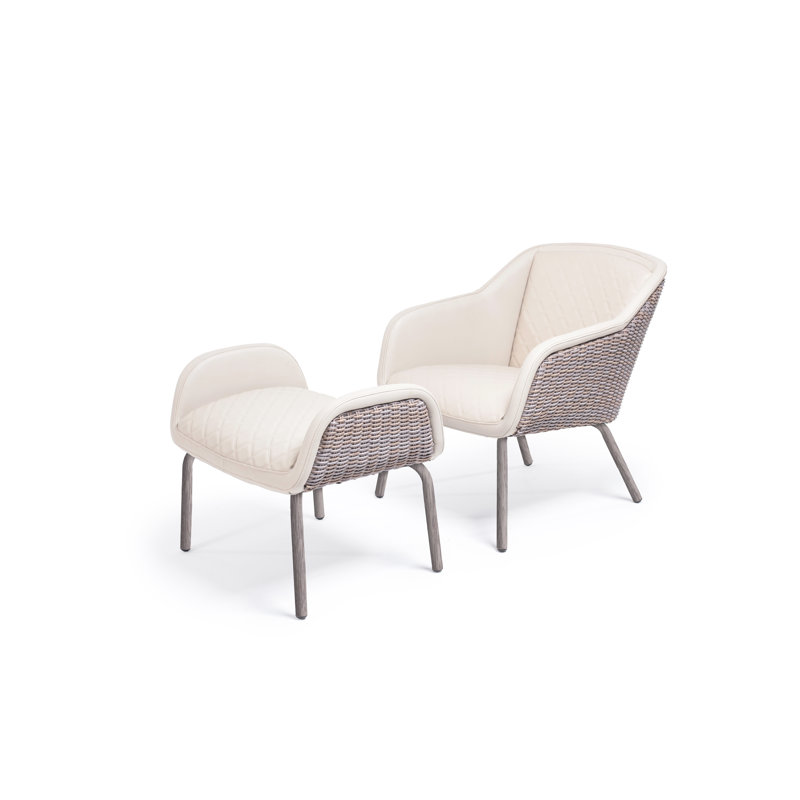 Premium All-Weather Wicker Outdoor Lounge Chair