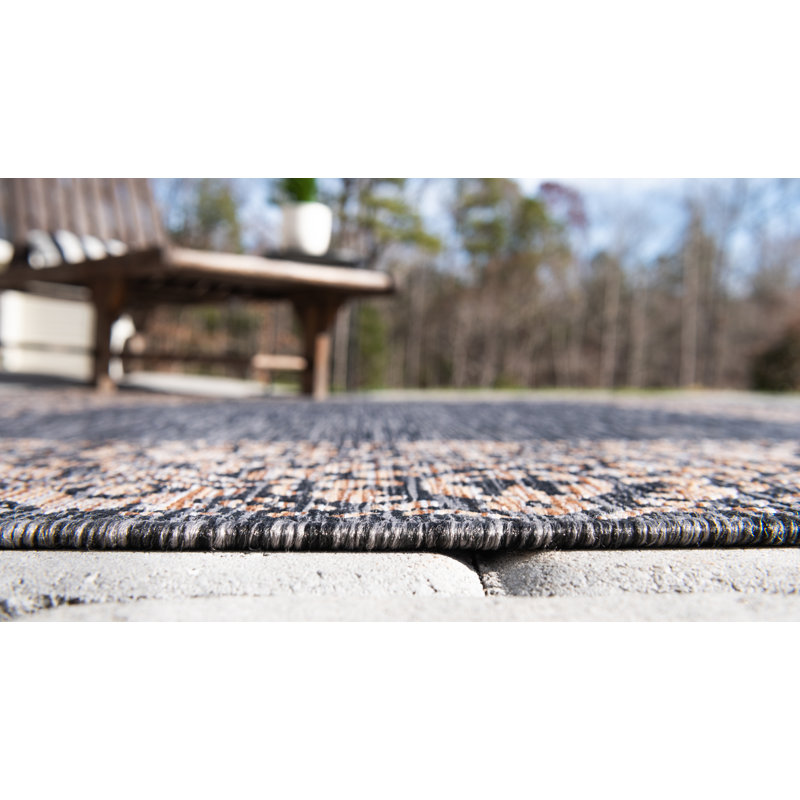 Alexio Oriental Indoor / Outdoor Rug, Rectangle 7'1" x 10'