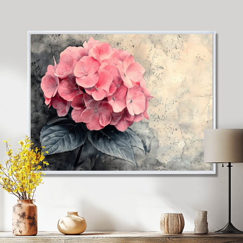 Drangel hortensia en lumière rétro I - art mural d'hortensia pour le salon, H 16 po x l 32 po, Cadre flottant, Blanc
