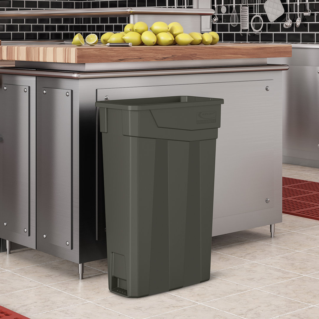 Resin 23 Gallon Trash Can Suncast Commercial 