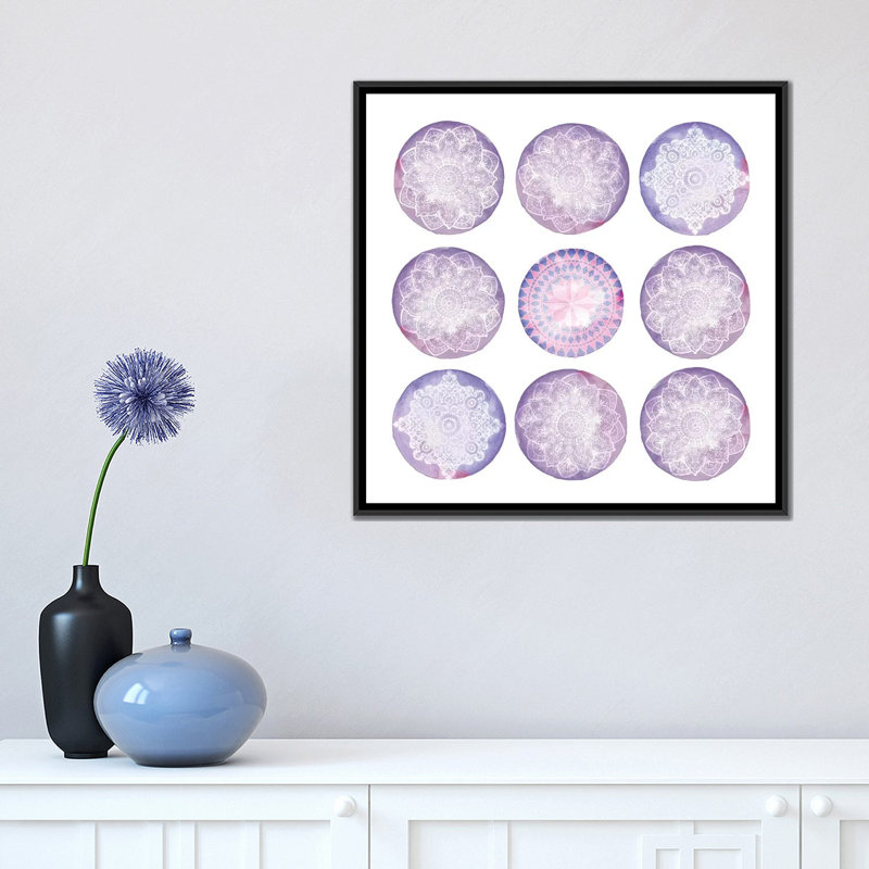 « lilas gouttelettes », impression sur toile, H 18 po x l 18 po x P 1,5 po, Toile avec cadre noir, Pas de tapis