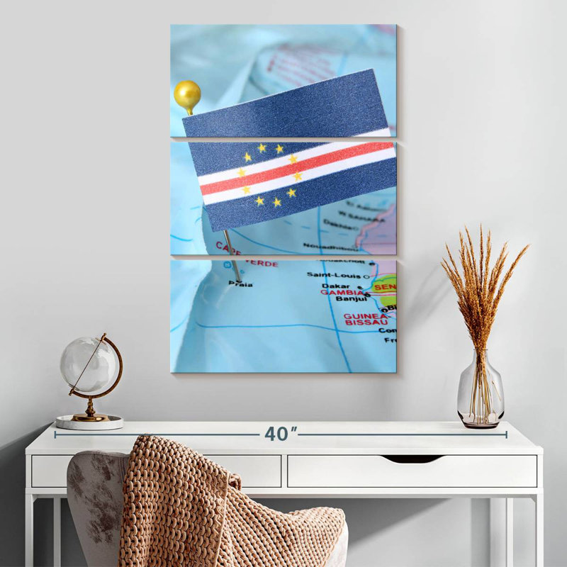Borges, Cap-Vert, drapeau et carte, H 32 po x l 20 po