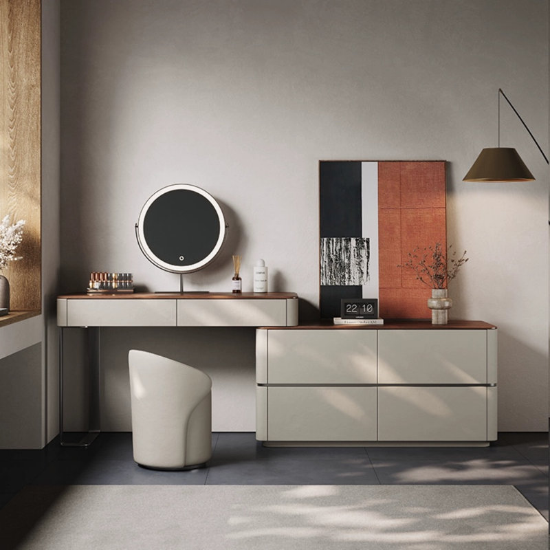 Commode simple en bois massif
