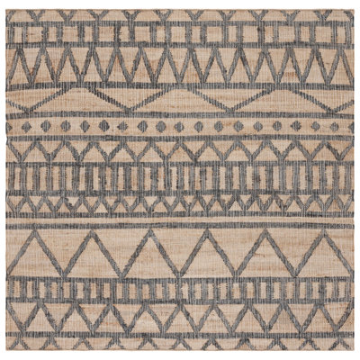 Heer Hand Loomed Jute/Cotton Chevron Rug in Natural/Charcoal
