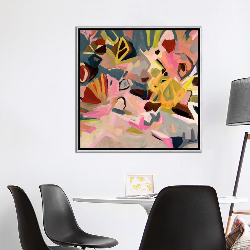 «Pomegranate and Grapefruit» par Julian Spencer - reproduction d'art, H 37 po x l 37 po x P 1,5 po, Toile avec cadre argenté