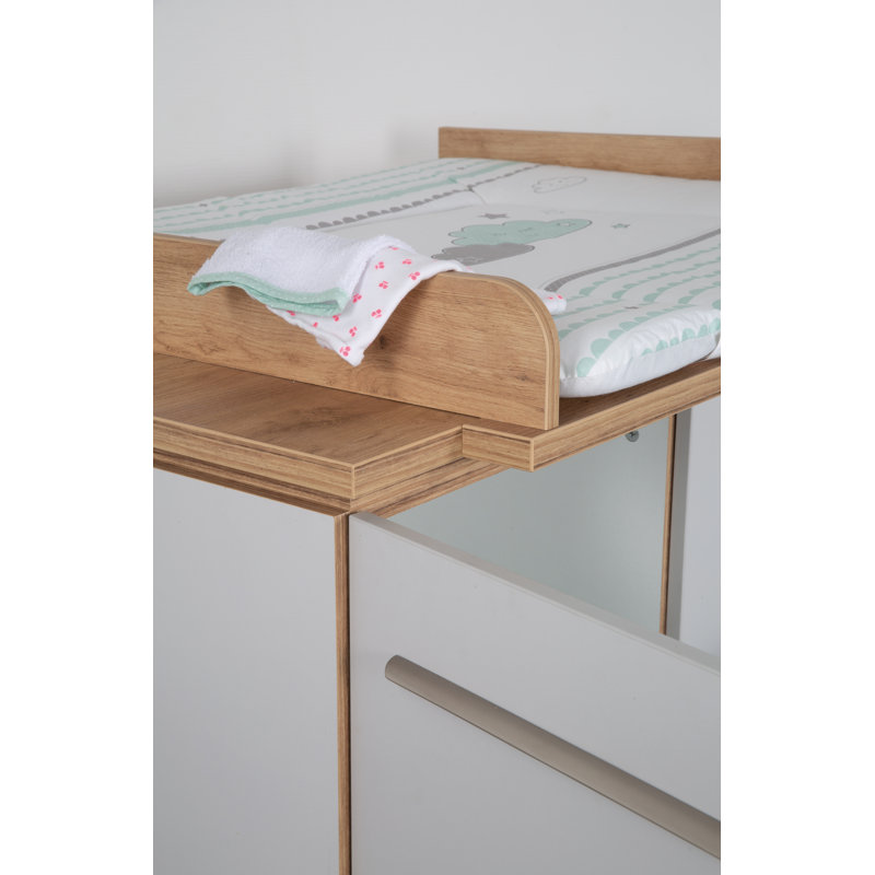 Tobi Changing Table