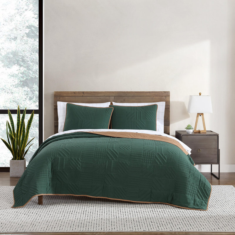 Eddie Bauer Solid Washed Reversible Green Quilt Set, Twin Quilt + 1 Standard Sham
