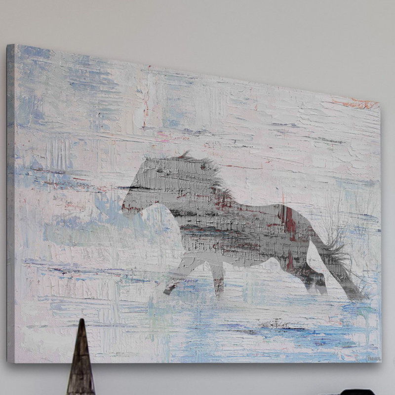 « grey cheval trot 2 » par parvez taj,, reproduction d’art sur toile tendue, H 30 po x l 45 po x P 1,5 po