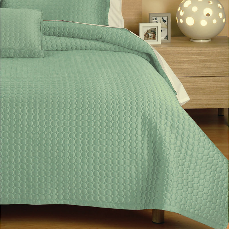 Classic Contemporary Sateen Quilt, Queen Quilt, Blue Circle