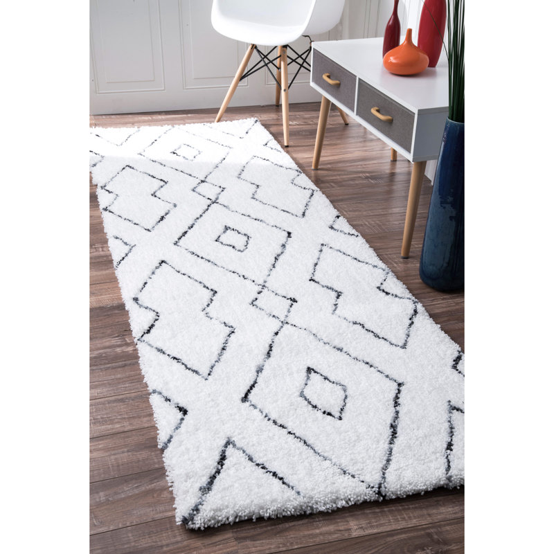 Geometric Hand Woven Shag Area Rug, Runner 76.2 x 182.88cm