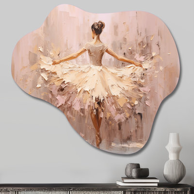 «Beige Gold Minimalisme Ballerina II», art mural en métal ballet asymétrique, sculpture murale en métal