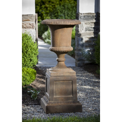 Williamsburg Terracotta Outdoor Urn Planter