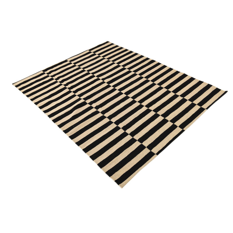 Tapis noir et blanc Petrella