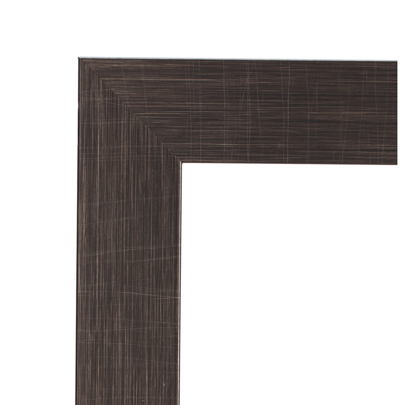 Miroir Samual, H 71 po x l 32 po, Noyer