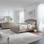 Ensemble de chambre à coucher avec lit à panneaux, commode et miroir Drelan