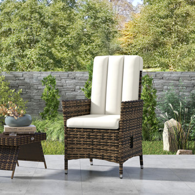 Outdoor Lounge Chair