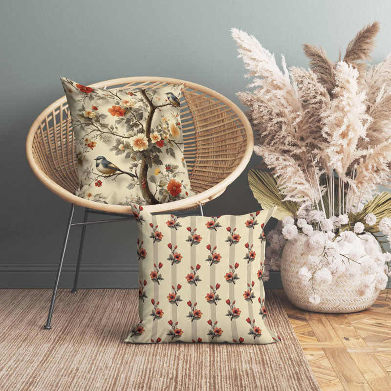 Coussin en suède deux oiseaux et fleurs, Carré 20 po, Beige