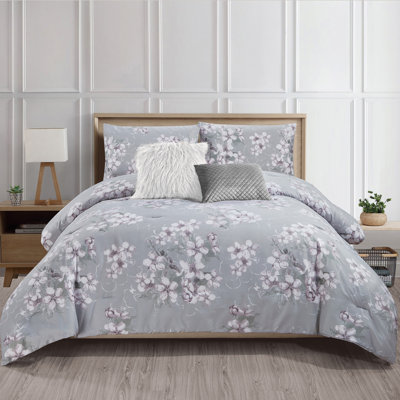 Polyester Ring Stitch Floral Comforter