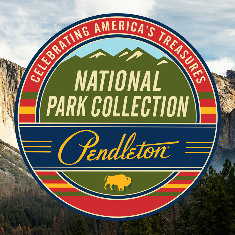 Pendleton National Park Pet Napper, Small (28" W x 20" D x 4" H), Yellowstone