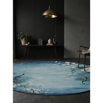 Tapis bleu soyeux et moelleux
