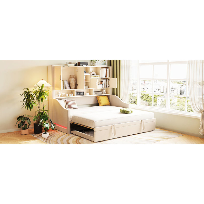 Lit de jour simple beige, rembourré avec accoudoirs à DEL, armoires de rangement, lit gigogne escamotable, lit de jour confortable pour les invités dans les tablettes et lit supplémentaire gigogne, structure en tissu