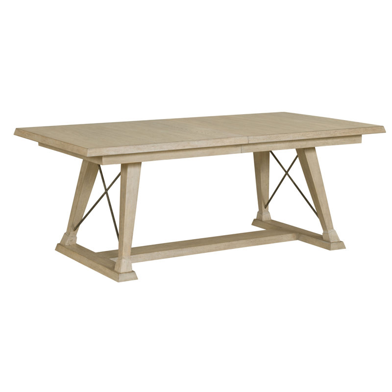 Dealmeida Dining Table