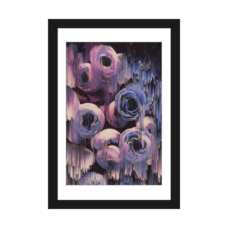 «Floral Glitches» par Emanuela Carratoni, impression sur toile tendue sur châssis, H 32 po x l 24 po x P 1 po, Blanc