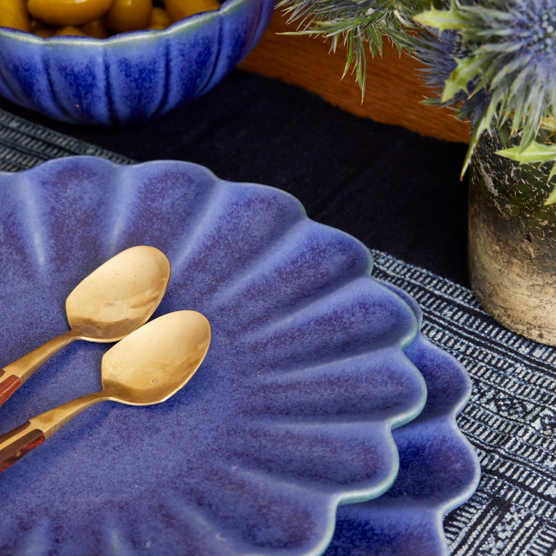 Dhalia Stoneware Dinner Plate, Blue