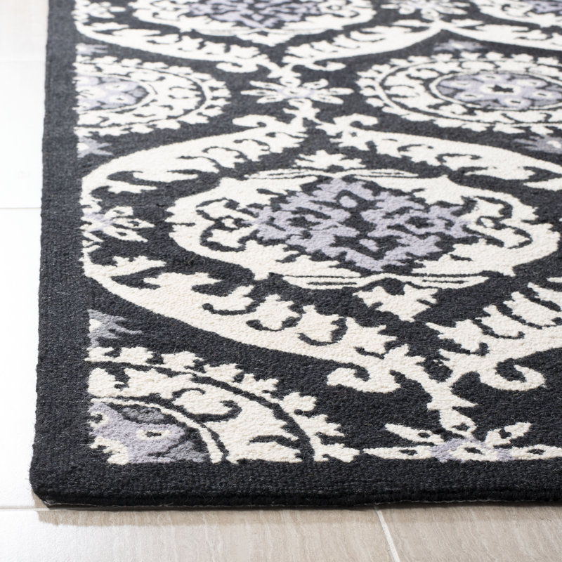 Holmsten Hand Hooked Wool Pile Floral Rug, Oval 4'6" x 6'6" 