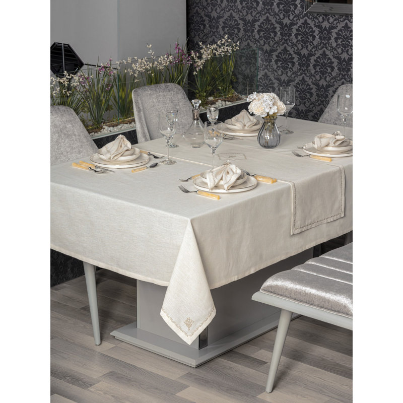 Ensemble de nappe écru (8 pièces) | 100% polyester et mélange de coton, nappe 69 x 94, tapis de couloir 15,7 x 55,1, serviettes 16 x 16 | Lavable à la machine, repassage à basse température | Élégant et durable pour la décoration de salle à manger