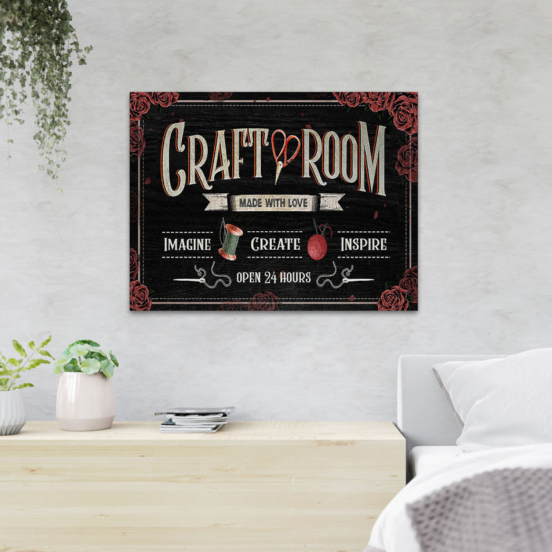 «Scissors And Spool - Craft Room Made With Love», reproduction d'art graphique sur toile tendue 1 pièce