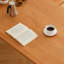 Ensemble de table en bois massif stable et élégant-107725676