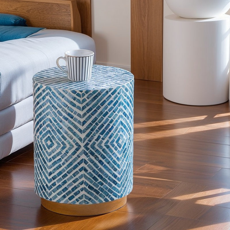 Tabouret d'appoint 14 x 14 x 18 po avec motif Capiz bleu et blanc