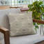 Coussin décoratif à motif de cubes géométriques-419131924