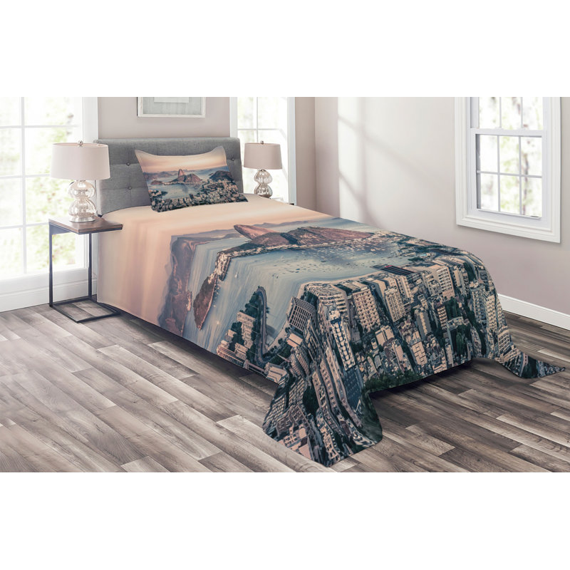 Island Coastal Coverlet, Twin Bedspread + 1 Sham