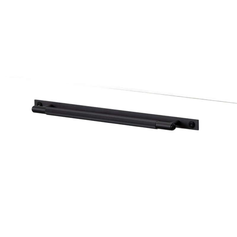 Barre de traction / plaque / linéaire / petit, Noir, noir, noir, noir, 8 14/16"