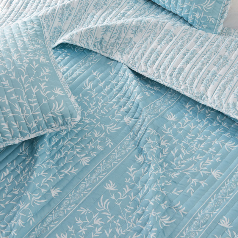 Twin Linear Floral Blue Microfiber Reversible Quilt Set