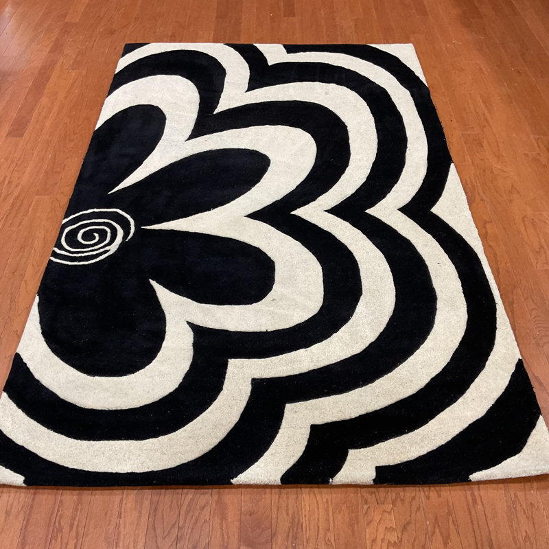 Tapis noir / beige en laine touffeté à la main Indo