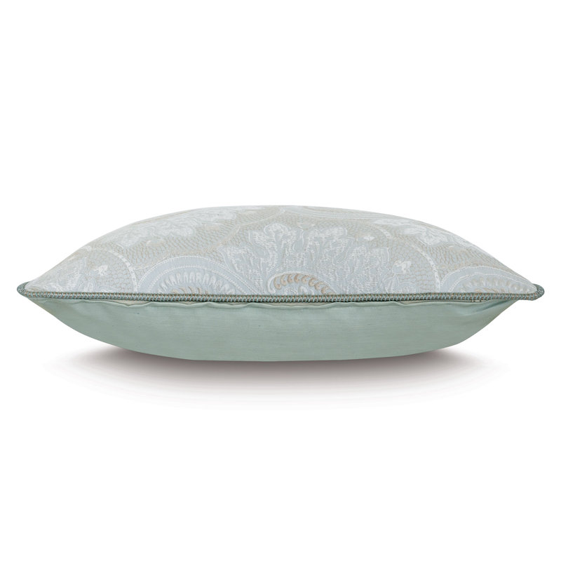Danae Sham, Standard