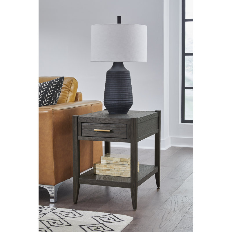 Table de bout rectangulaire Eyvan en bois espresso et placage de chêne, H 24 po x l 18 po x P 24 po