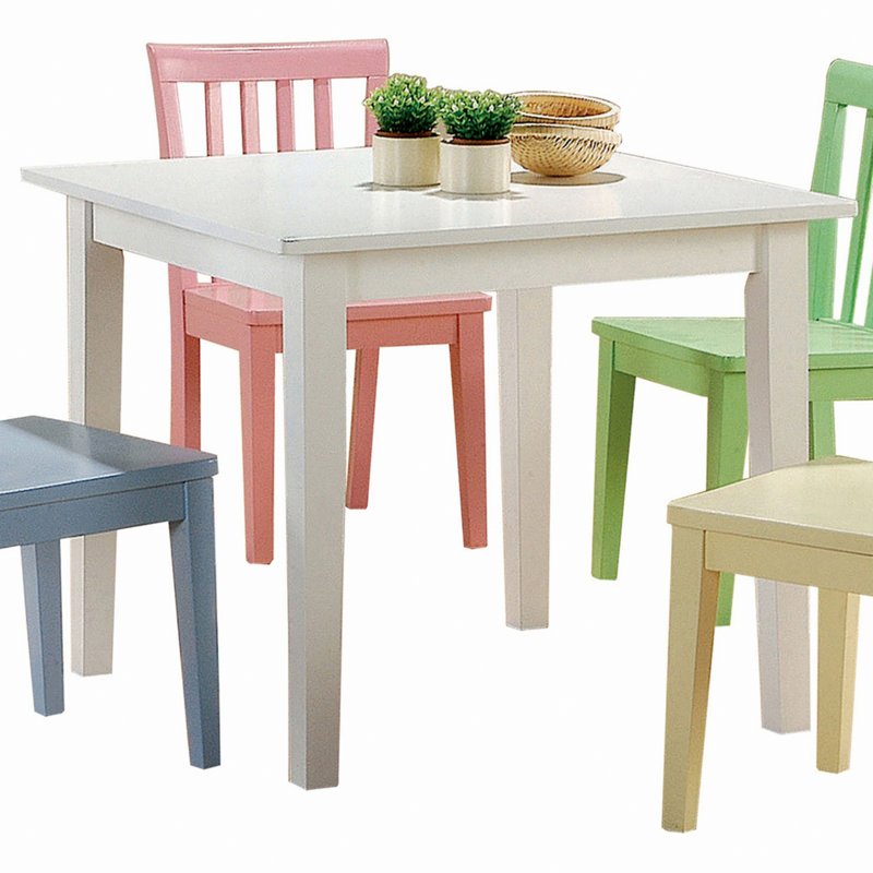 Ensemble de 5 petites tables et chaises
