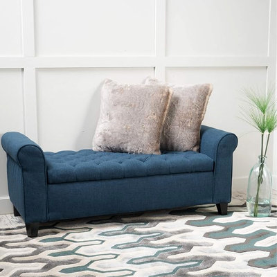 Rangement contemporain avec coutures en losanges et accoudoirs roulés charmants, tissu élégant bleu marine avec couvercle moderne