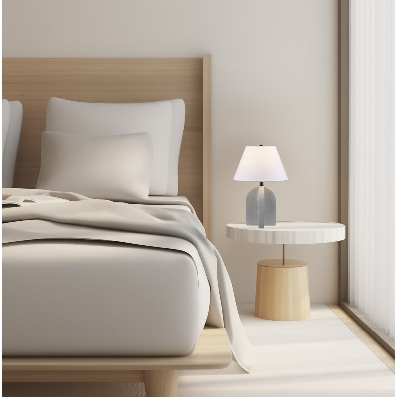 Lampe de table en ciment 1 lumière Rasmie, H 25,25 po x l 7,1 po x P 7,1 po