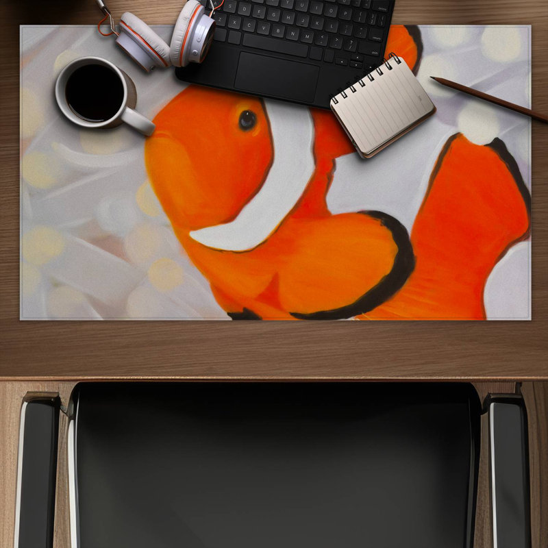 Clownfish - 14.00"x24.25" Desk mat