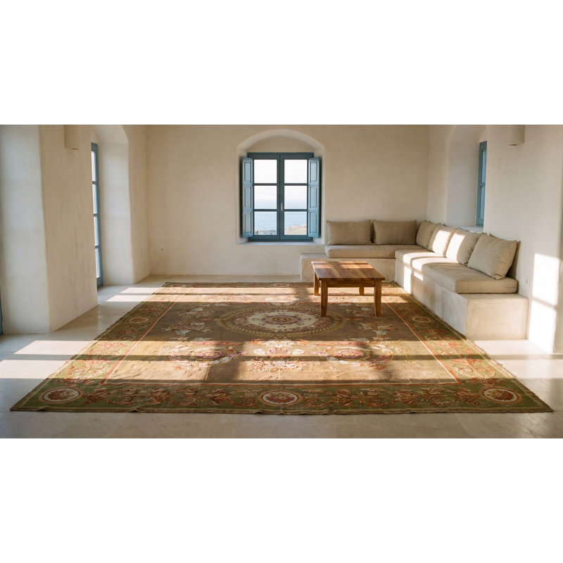 Tapis antique antique grand motif floral français Aubusson