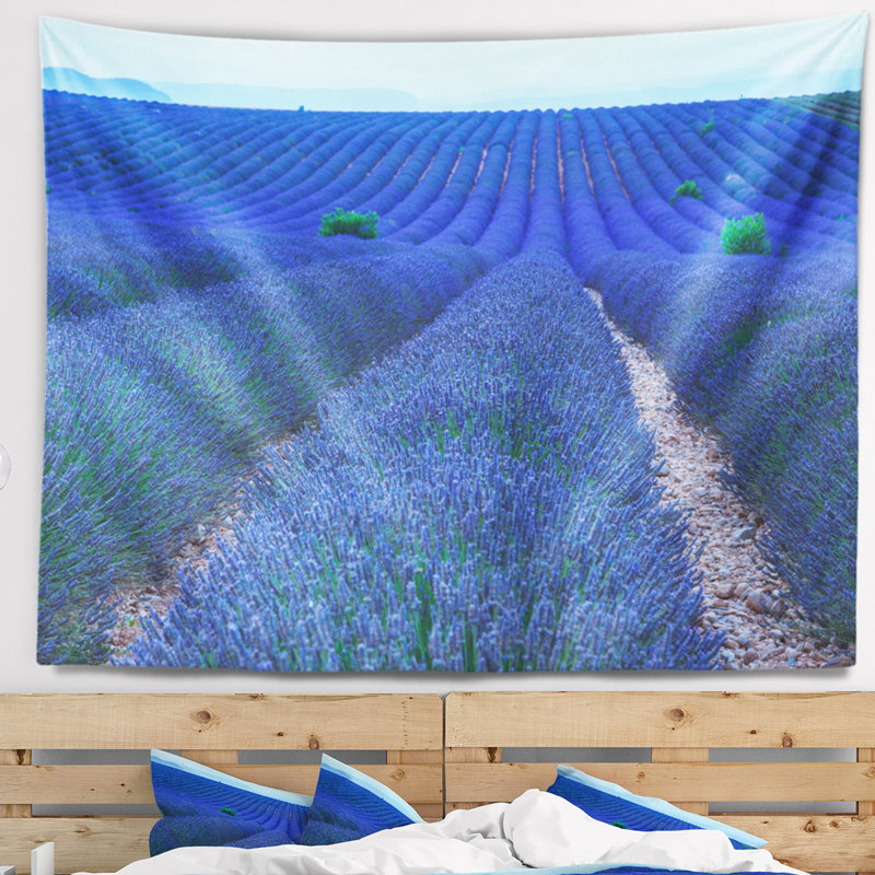 Coucher de soleil floral sur fond de lavande près de la tapisserie Valensole, H 50 po x l 60 po