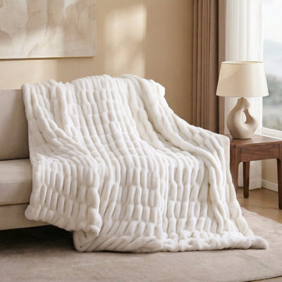 Faux Rabbit Fur Throw Blanket – Soft Cozy Plush Fluffy Blanket, Fuzzy Lightweight Fleece for Sofa, Couch,Bed & Office, Home Room Decor Throw