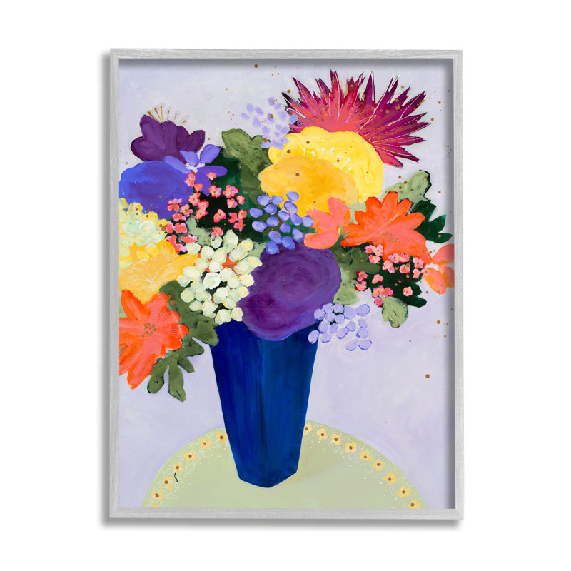 Arrangement floral tropical vif avec fleurs mauves et abstraites par Ruth Fromstein, H 30 po x l 24 po x P 1,5 po